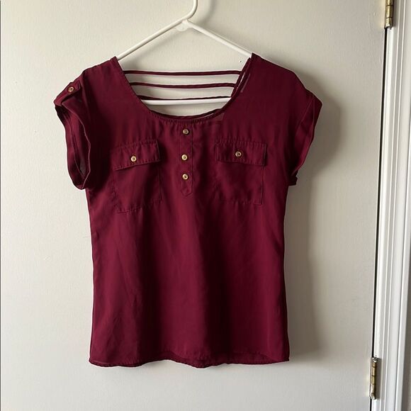 Red Fitted Cap Sleeve Buttoned Blouse Size S GUC - Picture 1 of 6
